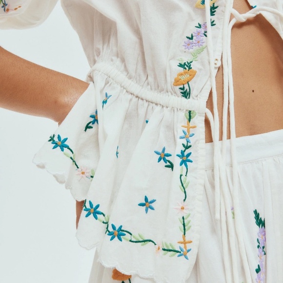 ALÉMAIS Willa Embroidered Blouse New with tags - Picture 4 of 7